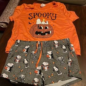 Peanuts Halloween PJ Set Size L